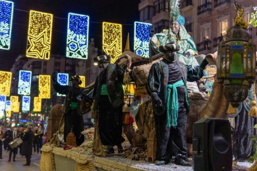 La 75 Cabalgata de los Reyes Magos regresa a las calles de Alicante