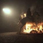 PACMA documenta las anacrónicas Luminarias con caballos y fuego