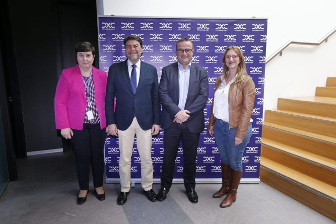 El Alcalde de Alicante visita el Centro Avanzado de Ingeniería de Software (CAIS) de DXC Technology