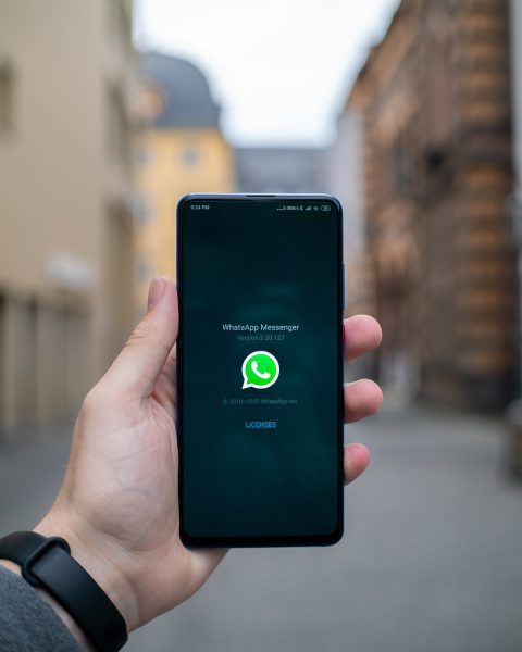 ¿Qué funciones tiene WhatsApp Plus?