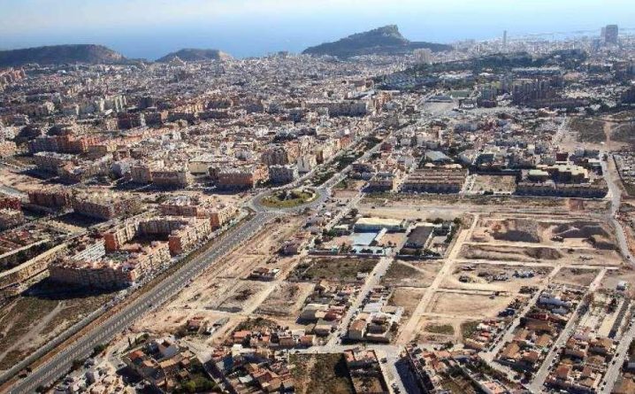 Alicante desbloquea 48.000 m² de suelo para la construcción de viviendas