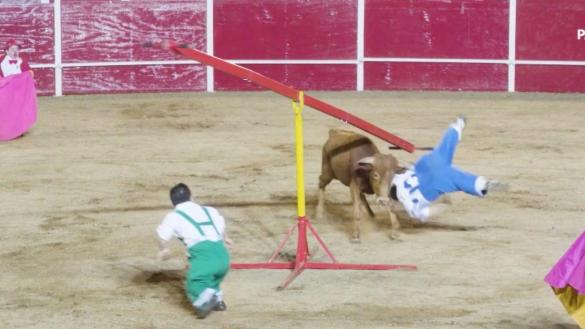 Los «enanos toreros» podrían prohibirse muy pronto