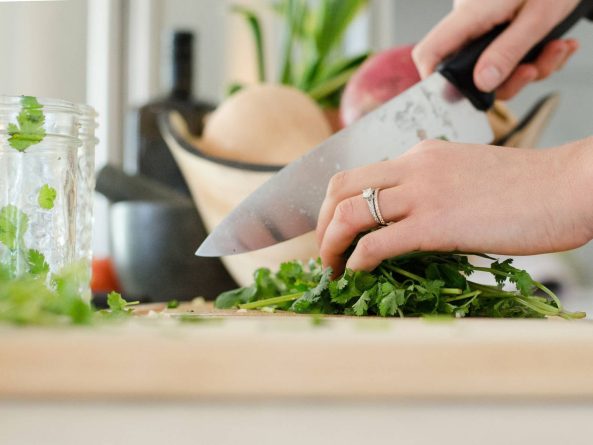 Mejores cuchillos de cocina del mercado: Descubre los 3 cuchillos con la mejor relación calidad-precio