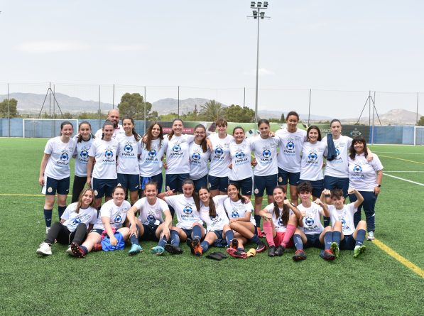 El equipo Cadete/Juvenil del Atlético de Aspe termina la temporada como Subcampeón de la Liga Plata