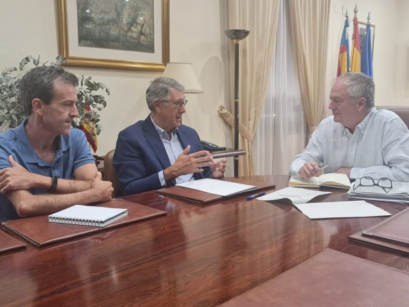 El presidente de la CHS se reúne con el subdelegado del Gobierno en Alicante