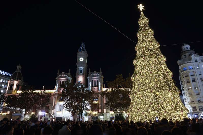 Alicante destaca como una de las cinco ciudades más populares en España durante la temporada navideña