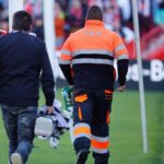 Tragedia en el Estadio: Muere un Aficionado del Granada por un Infarto  Hoy domingo 10 de Diciembre y Se Suspende.