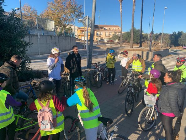 Ruta ciclista y recogida de bellotas Naturaleza