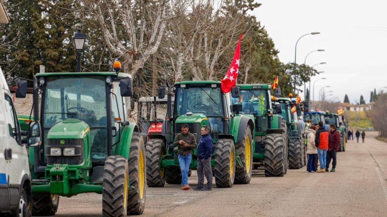 El impacto en el tráfico de Alicante debido a la masiva tractorada de los agricultores