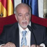 Miguel Valor: Un Legado Político y Cultural en Alicante Fallece a los 79 años