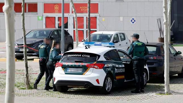 Operación Rubiales La Guardia Civil registra la RFEF y Será detenido en cuando llegue a España