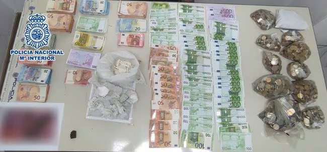 Desmantelados tres puntos de venta de droga en Alicante nueve detenidos y un arsenal de sustancias estupefacientes incautado