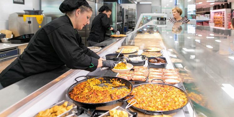 Restauración típica “veraniega”: Restaurantes que sirven precocinados, sin decirlo