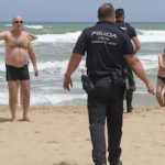 Infarto y Desesperación: Matrimonio de Ancianos Fallece en Playa de Alicante