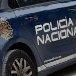 Hombre y sus dos hijos detenidos por apuñalar a su expareja en plena luz del día en Alicante