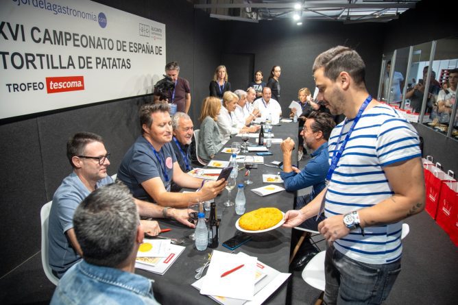 Profesionales y amantes de la cocina pondrán a prueba sus conocimientos y habilidades en 16 concursos gastronómicos