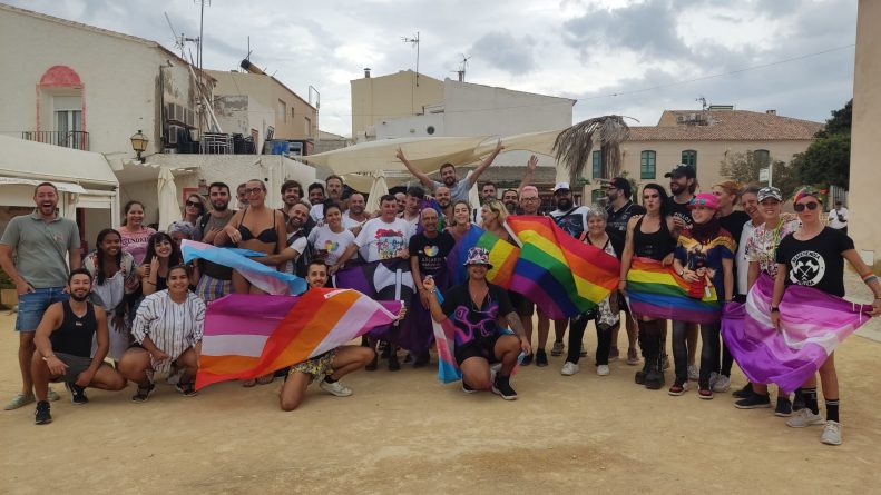 Tabarca se llena de orgullo arcoiris