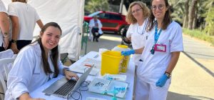 La unidad móvil de vacunación de Sanidad administra cerca de 700 dosis de vacunas frente a la gripe en su primer fin de semana de ruta en Alicante y Elche